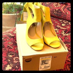 Open  toed Zara heels